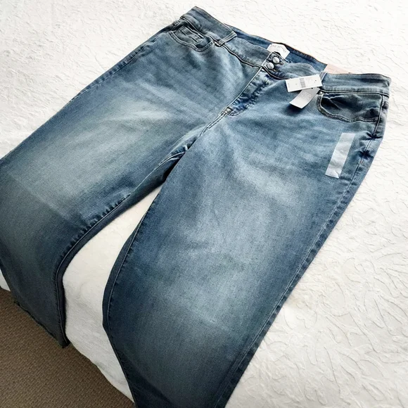 Lane Bryant NWT Straight Leg High-Rise Tighter Tummy Jeans Flex Waistband, Sz 24 - Picture 13 of 16